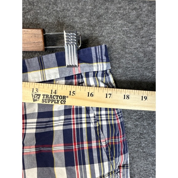 LRL Lauren Ralph Lauren Active‎ Plaid Shorts Women 14 Red & Blue Golf Bermudas - Picture 7 of 13